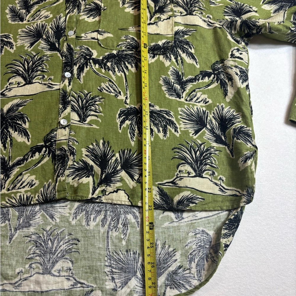 Tahari Green Palm Print Button Down Shirt Size L - Picture 5 of 7